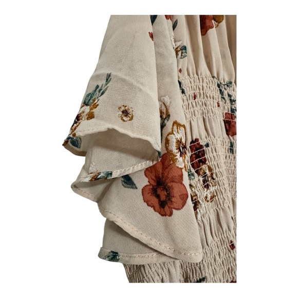 Ruffle Detailed Women’s Blouse - Picture 3 of 6